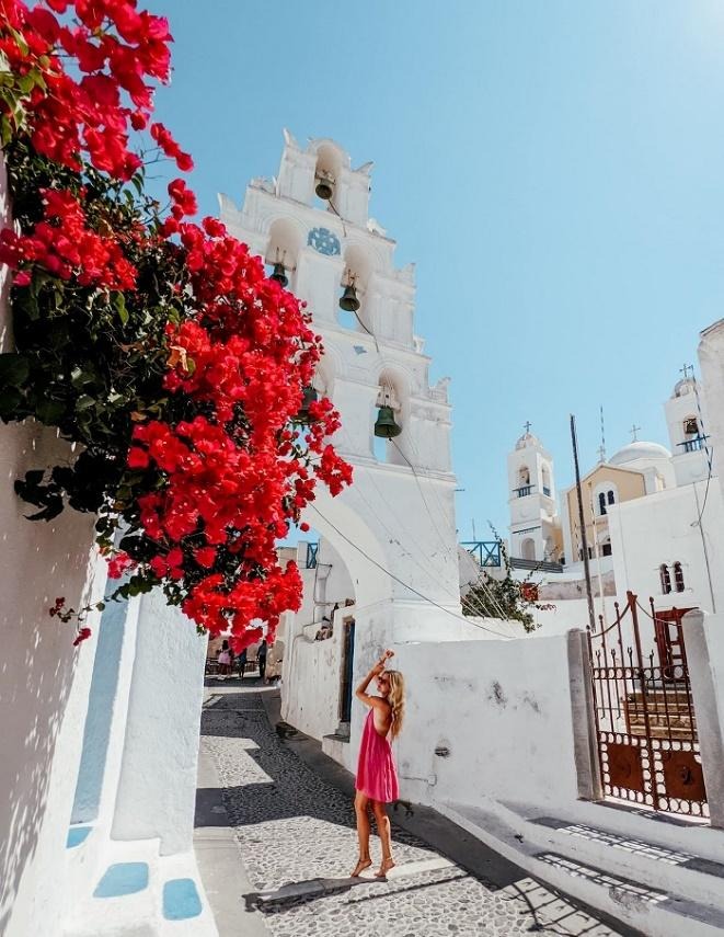 Du lịch Megalochori - khám phá thị trấn quyến rũ và thưởng thức rượu vang núi lửa